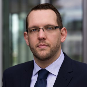 Porträt Tobias Looschelders - Berater für datengetriebenes Marketing, Dozent an der SMA